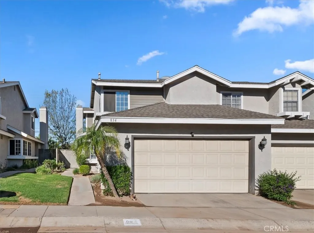 834 Robles Pl, Corona, California 92882 home-pic-1